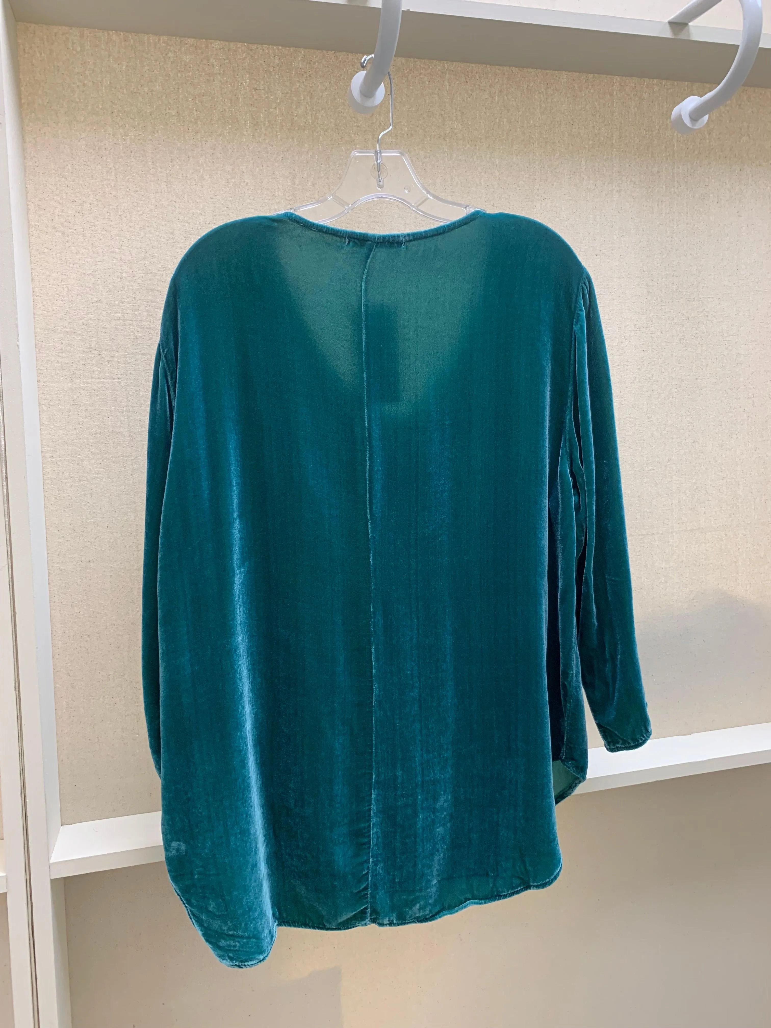 Cut Loose Velvet V Neck Pullover Top